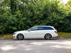 Bild 14/50 von Mercedes-Benz C 63 AMG T (2013)