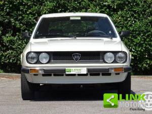Image 4/10 de Lancia Beta HPE 1600 (1980)