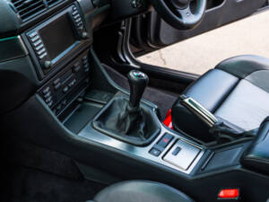 Image 43/56 of BMW M5 (2000)