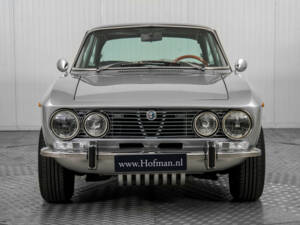 Afbeelding 14/50 van Alfa Romeo 2000 GT Veloce (1975)