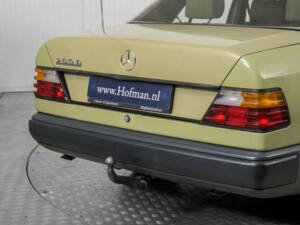 Afbeelding 27/50 van Mercedes-Benz 200 D (1986)