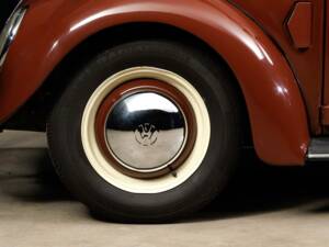 Image 7/86 de Volkswagen Beetle 1100 Export (Brezel) (1951)