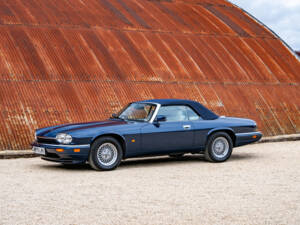 Image 3/38 of Jaguar XJS 4.0 (1995)