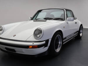 Immagine 2/10 di Porsche 911 SC 3.0 (1983)