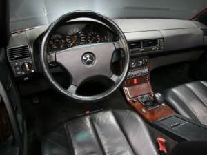Imagen 12/30 de Mercedes-Benz 300 SL-24 (1991)