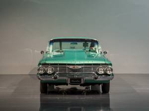 Bild 10/10 von Chevrolet Impala Sport Coupe (1961)
