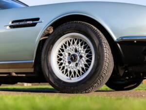 Image 46/50 of Aston Martin V8 EFi Volante (1987)