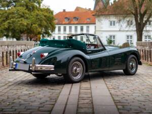 Image 13/29 de Jaguar XK 140 DHC (1955)