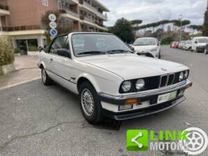 Afbeelding 2/10 van BMW 325i (1986)