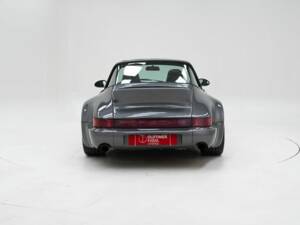 Image 7/15 of Porsche 911 Carrera 2 (1990)
