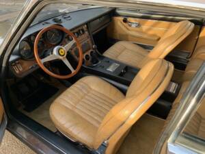 Image 37/50 of Ferrari 365 GT 2+2 (1970)