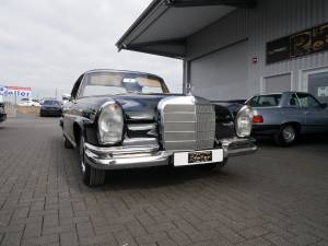 Afbeelding 1/25 van Mercedes-Benz 220 SE b (1963)