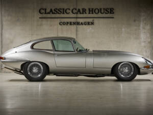 Immagine 6/99 di Jaguar E-Type 3.8 (1964)