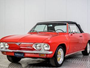 Image 18/50 of Chevrolet Corvair Monza Convertible (1966)
