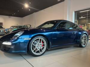 Image 3/43 of Porsche 911 Carrera 4 (2010)