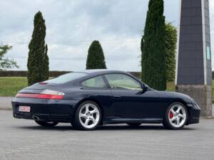 Image 8/42 de Porsche 911 Carrera 4S (2003)