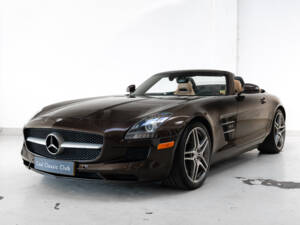 Afbeelding 2/46 van Mercedes-Benz SLS AMG Roadster (2012)