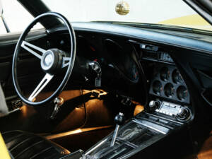 Image 21/23 of Chevrolet Corvette Stingray (1971)