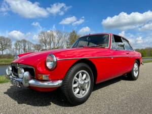 Image 4/6 of MG MGB GT (1973)