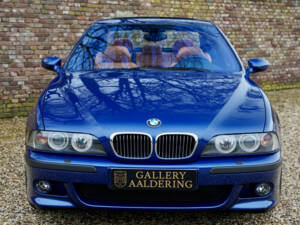 Immagine 5/50 di BMW M5 (2002)