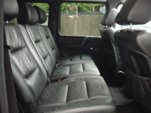 Bild 76/99 von Mercedes-Benz G 500 (lang) (2003)