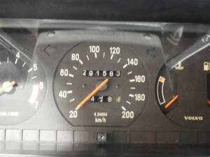 Image 8/15 of Volvo 240 Polar (1991)