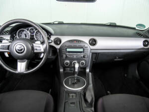 Imagen 7/50 de Mazda MX-5 2.0 (2009)