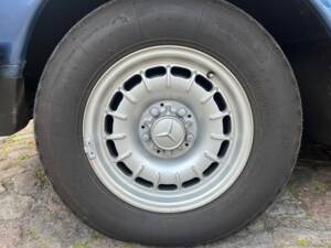 Afbeelding 43/146 van Mercedes-Benz 380 SL (1982)