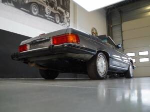 Bild 36/50 von Mercedes-Benz 560 SL (1989)