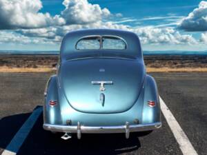 Image 18/28 of Ford Deluxe (1940)