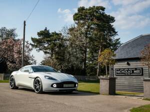 Image 15/50 of Aston Martin Vanquish Zagato (2017)