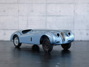 Image 3/23 of Jaguar XK 120 OTS (1953)