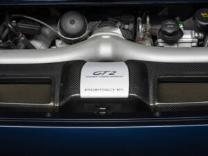 Bild 38/42 von Porsche 911 GT2 (2008)