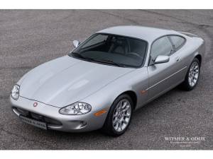Image 3/30 de Jaguar XKR (1999)