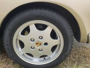 Bild 33/34 von Porsche 944 S2 (1990)