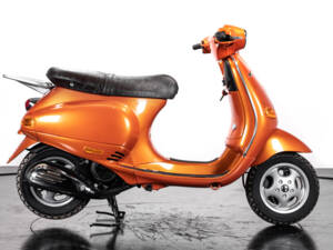 Image 2/28 of Piaggio DUMMY (1998)