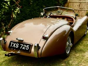 Image 13/50 de Jaguar XK 120 OTS (1950)