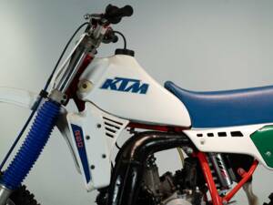 Image 50/50 de KTM DUMMY (1984)