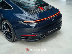 Image 19/50 of Porsche 911 Carrera 4S &quot;Belgian Legend Edition&quot; (2020)