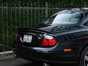 Afbeelding 16/29 van Jaguar S-Type 4.2 V8 R (2002)