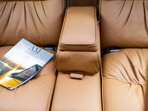 Immagine 16/38 di Aston Martin Lagonda (1981)