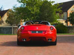 Image 6/25 of Ferrari 599 SA Aperta (2012)