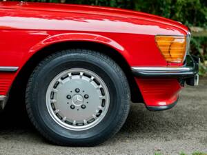 Image 16/25 of Mercedes-Benz 280 SL (1981)