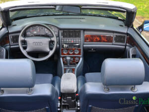 Imagen 13/50 de Audi Cabriolet 2.6 (1997)