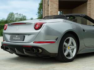 Bild 13/50 von Ferrari California T (2014)