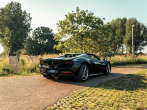 Image 5/16 of Ferrari 296 GTS (2024)