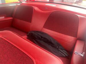 Bild 6/8 von Plymouth Sport Fury (1958)