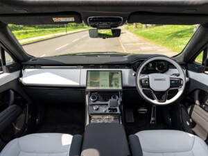 Image 13/32 of Land Rover Range Rover Sport P530 (2023)