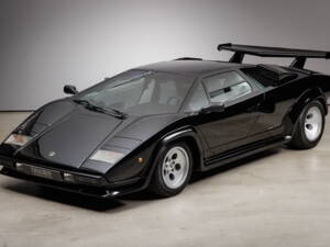 Image 1/50 of Lamborghini Countach LP 400 S (1982)