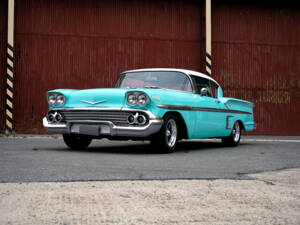 Image 1/18 de Chevrolet Impala Sport Coupe (1958)